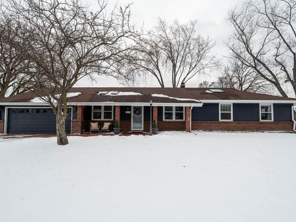 5975 W Green Brook DRIVE, Brown Deer, WI 53223