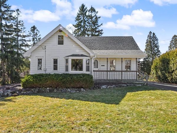 18525 Pleasant STREET, Brookfield, WI 53045