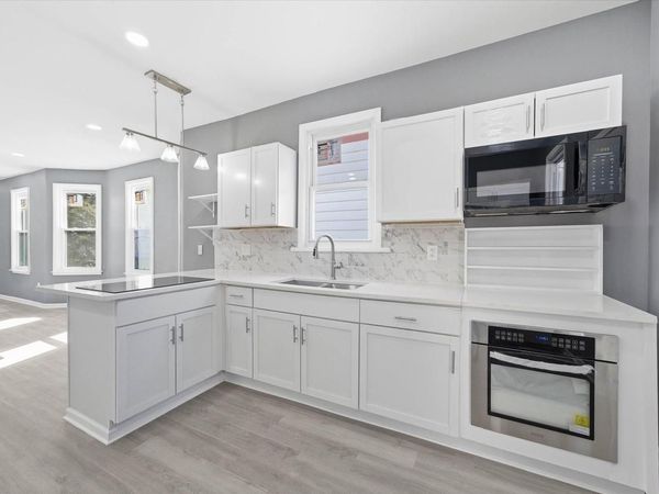 3341 N Richards STREET, Milwaukee, WI 53212