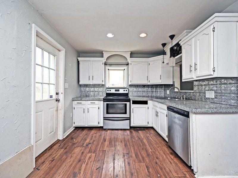 3964 Hubble Road, Green Township, OH 45247 Photo 11