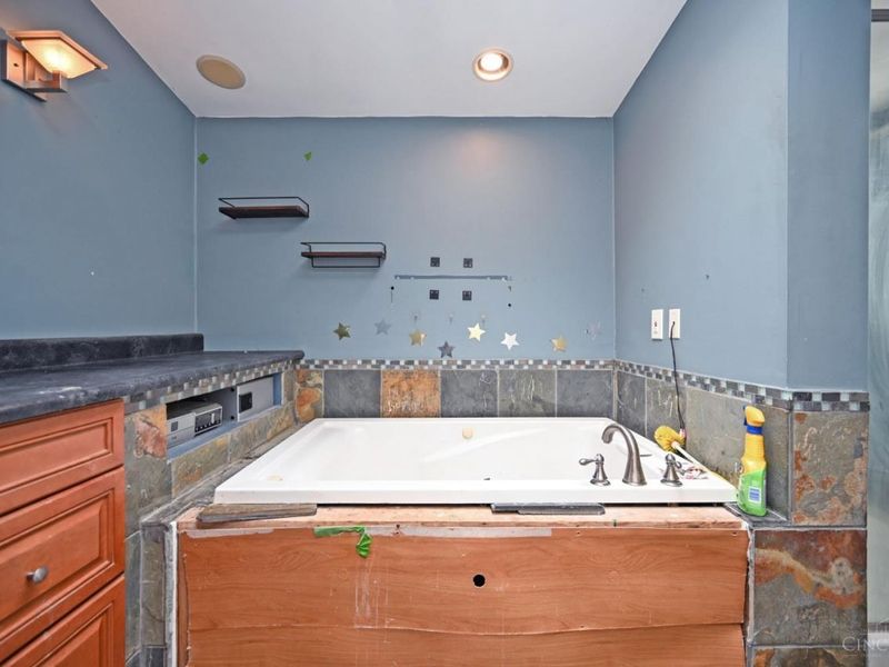 3964 Hubble Road, Green Township, OH 45247 Photo 20