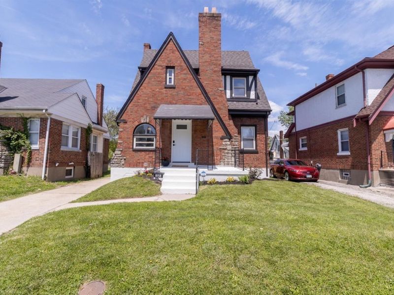 1858 Garden Lane, Cincinnati, OH 45237 Photo 1