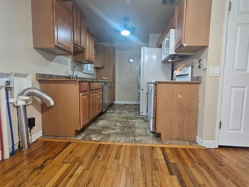 860 Sarbrook Drive, Springfield Twp., OH 45231 Photo 13