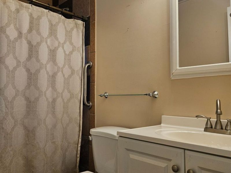 860 Sarbrook Drive, Springfield Twp., OH 45231 Photo 17