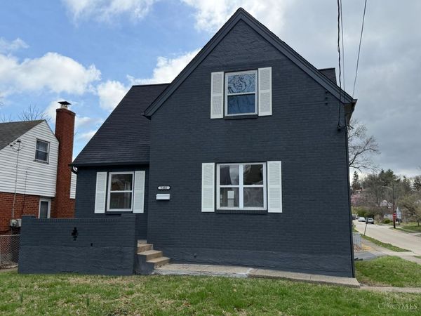 6402 Mayflower Avenue, Golf Manor, OH 45237