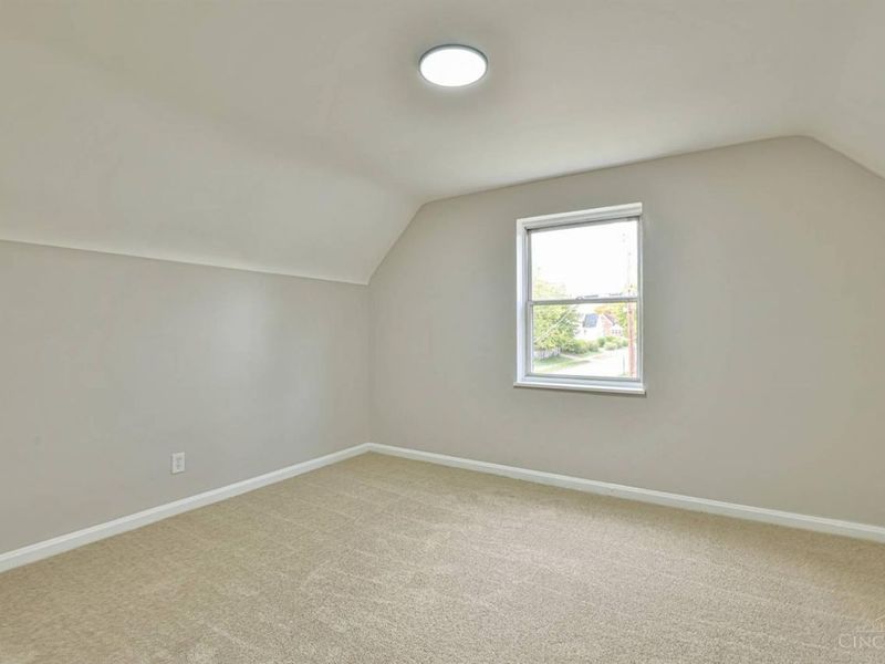 6402 Mayflower Avenue, Golf Manor, OH 45237 Photo 18