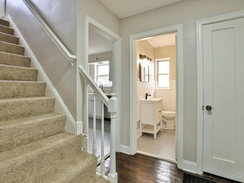 6402 Mayflower Avenue, Golf Manor, OH 45237 Photo 26