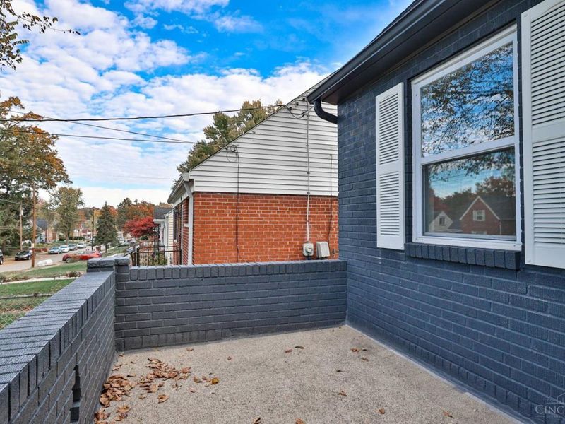 6402 Mayflower Avenue, Golf Manor, OH 45237 Photo 3