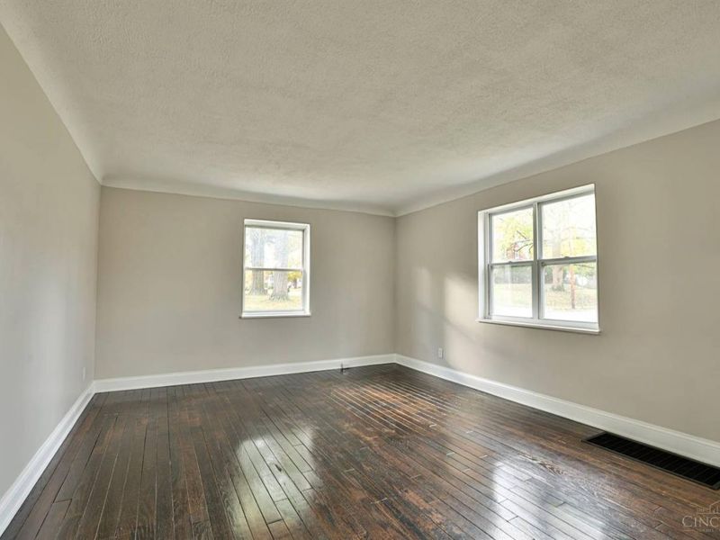 6402 Mayflower Avenue, Golf Manor, OH 45237 Photo 8