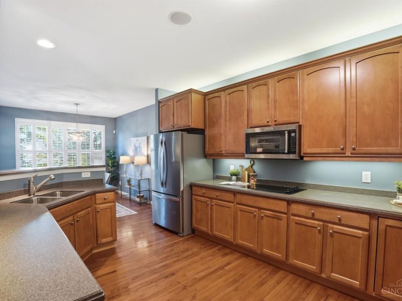 8338 Jeannes Creek Lane, West Chester, OH 45069 Photo 16