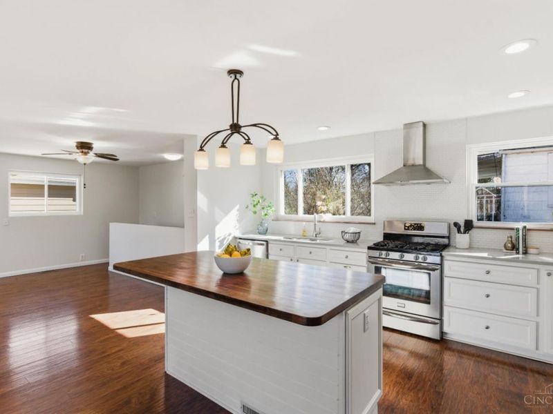 9216 Grandview Avenue, Blue Ash, OH 45242 Photo 16