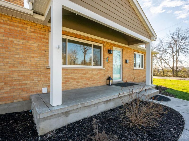9216 Grandview Avenue, Blue Ash, OH 45242 Photo 3