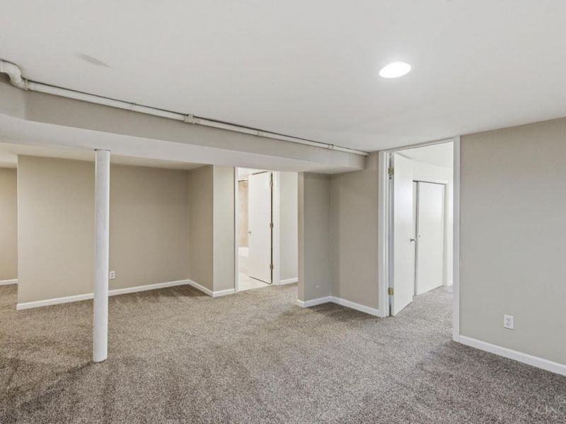 9216 Grandview Avenue, Blue Ash, OH 45242 Photo 40