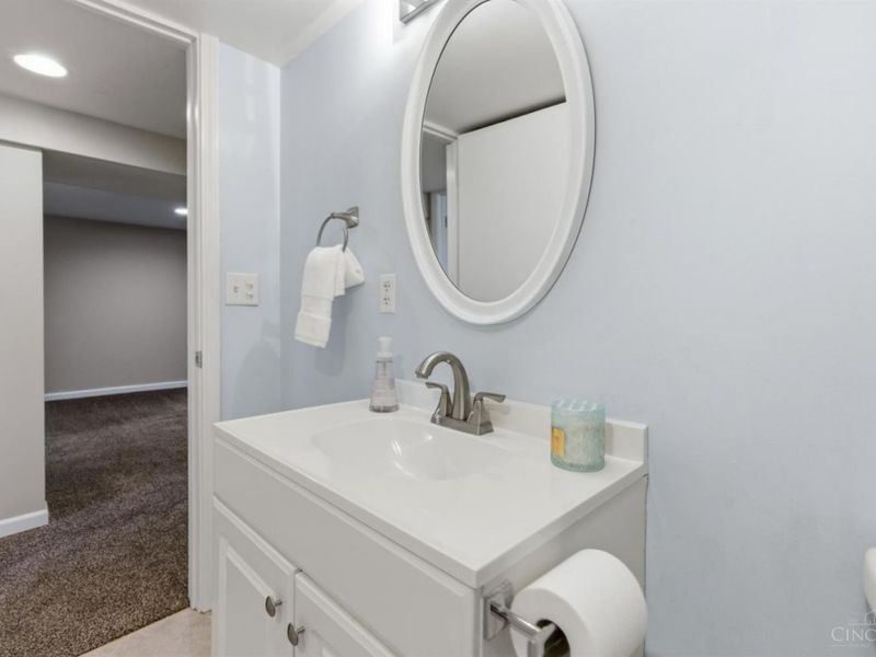 9216 Grandview Avenue, Blue Ash, OH 45242 Photo 48