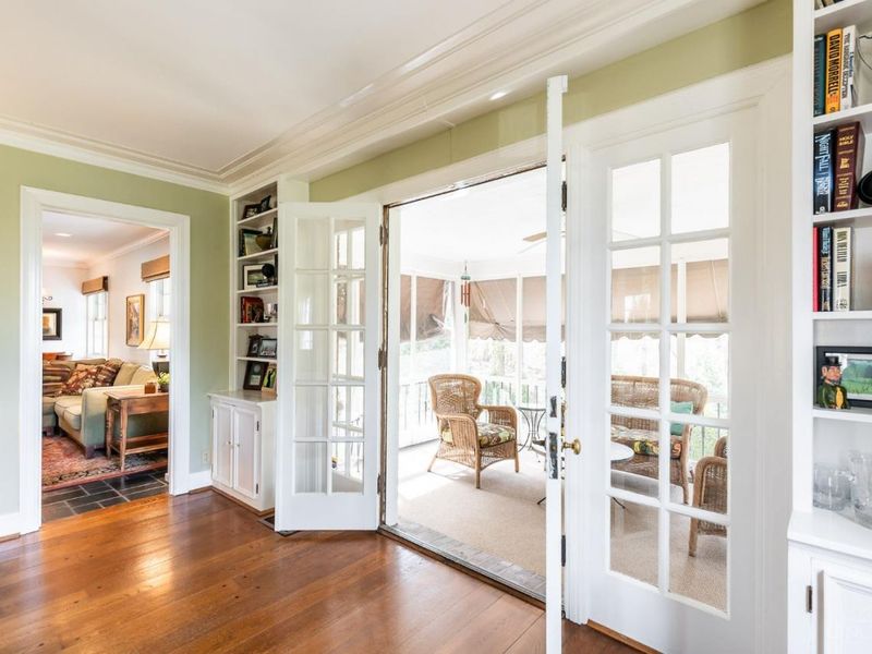 3561 Bayard Drive, Cincinnati, OH 45208 Photo 11