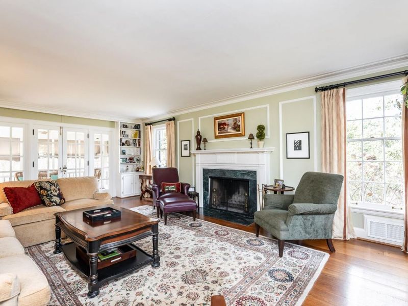 3561 Bayard Drive, Cincinnati, OH 45208 Photo 6