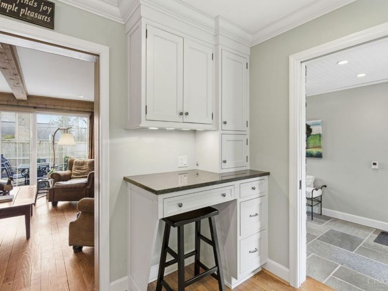 6604 Madeira Hills Drive, Madeira, OH 45243 Photo 10