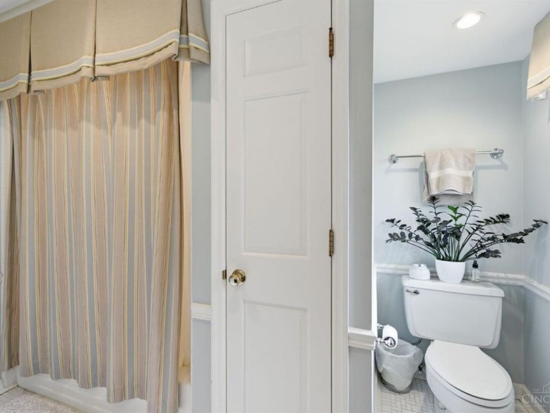 6604 Madeira Hills Drive, Madeira, OH 45243 Photo 33