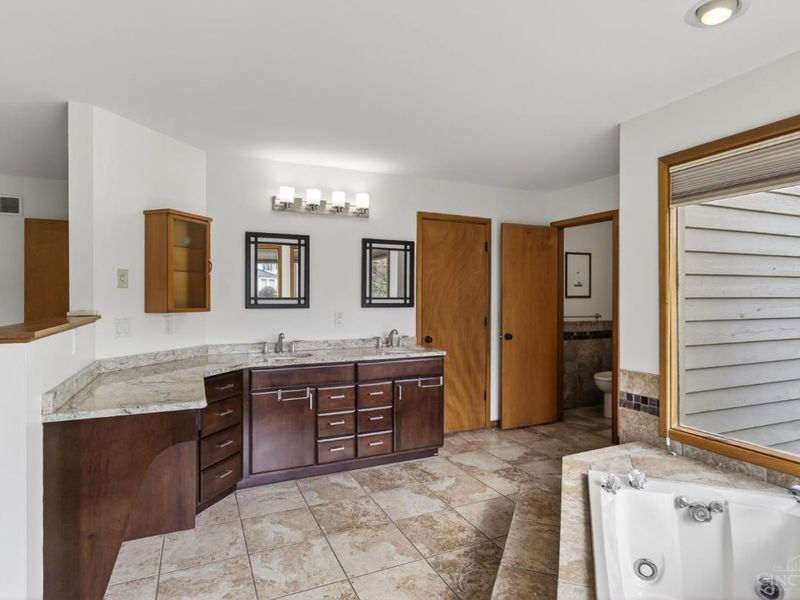 6939 Treeridge Drive, Anderson Twp, OH 45244 Photo 33