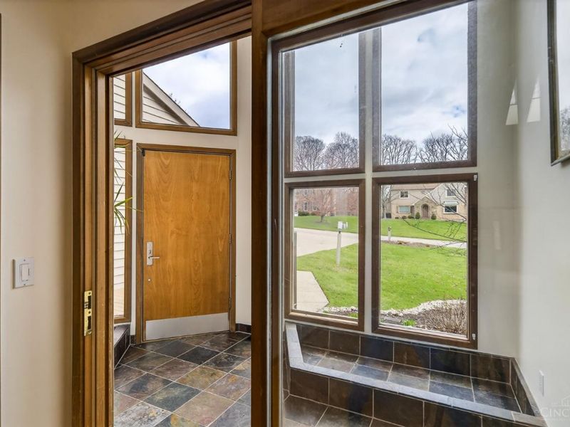 6939 Treeridge Drive, Anderson Twp, OH 45244 Photo 5