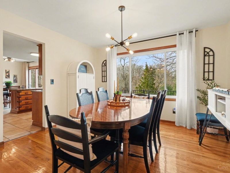 5661 Alomar Drive, Delhi Twp, OH 45238 Photo 11