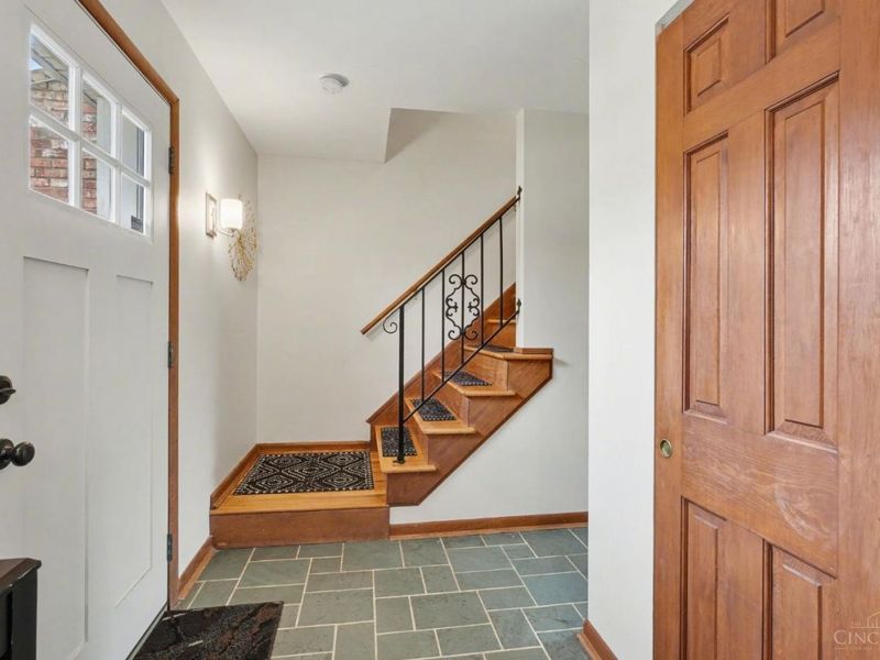 5661 Alomar Drive, Delhi Twp, OH 45238 Photo 4