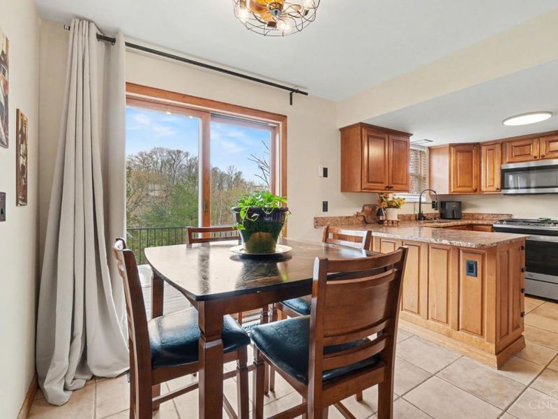 5661 Alomar Drive, Delhi Twp, OH 45238 Photo 8