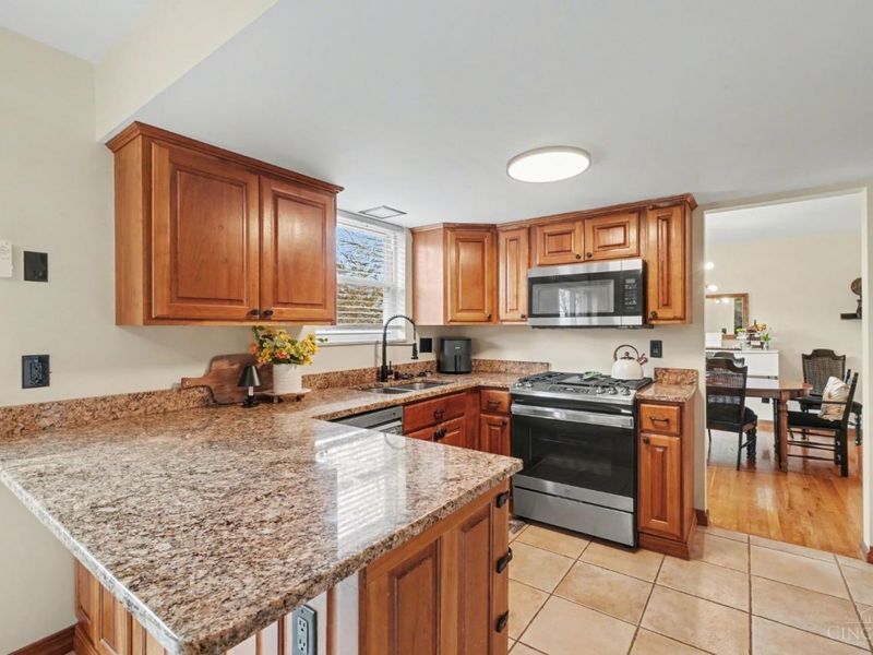 5661 Alomar Drive, Delhi Twp, OH 45238 Photo 9