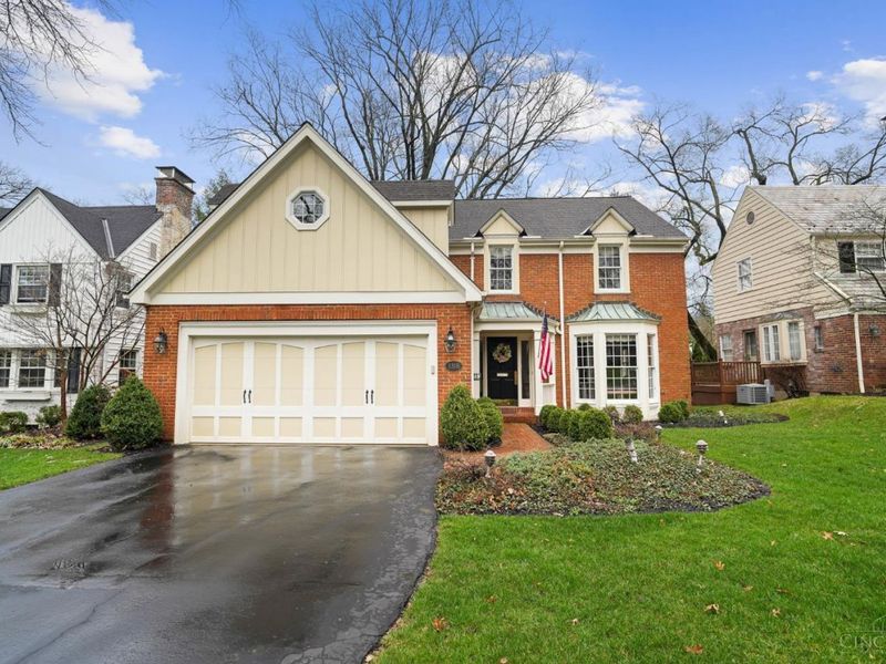 1318 Hayward Court, Cincinnati, OH 45208 Photo 2