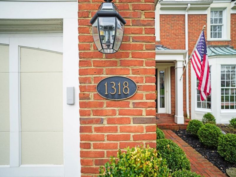 1318 Hayward Court, Cincinnati, OH 45208 Photo 4