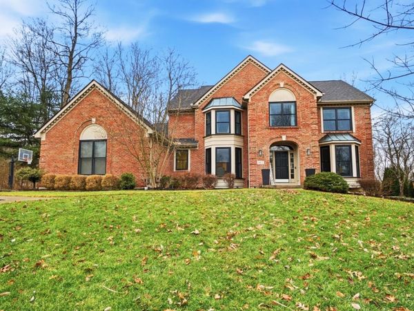 862 Miami Ridge Drive, Miami Twp, OH 45140