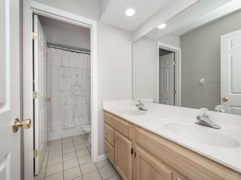 8917 Appleseed Drive, Symmes Township, OH 45249 Photo 45