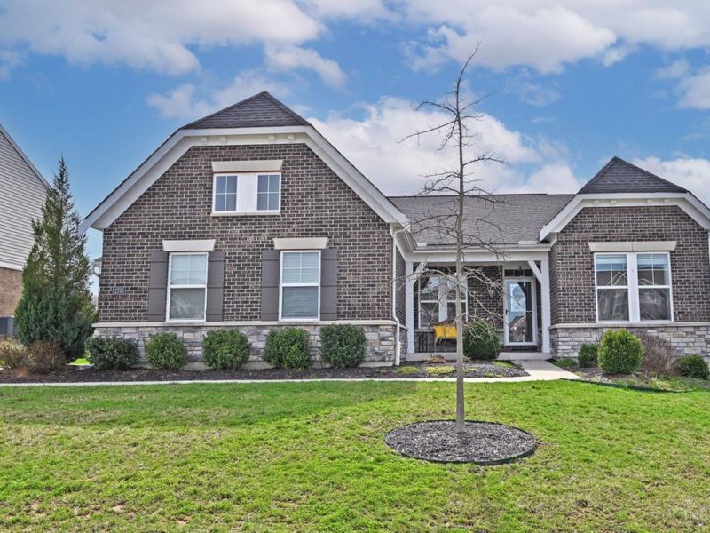 2735 Buckridge Drive, Cincinnati, OH 45233 Photo 2