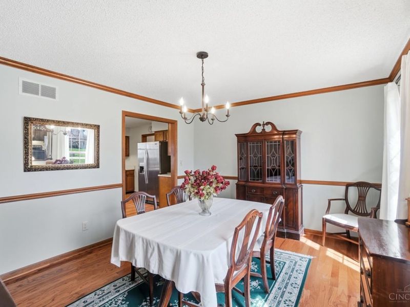 8909 Saxton Drive, West Chester, OH 45069 Photo 10