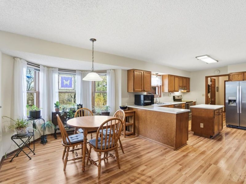 8909 Saxton Drive, West Chester, OH 45069 Photo 15