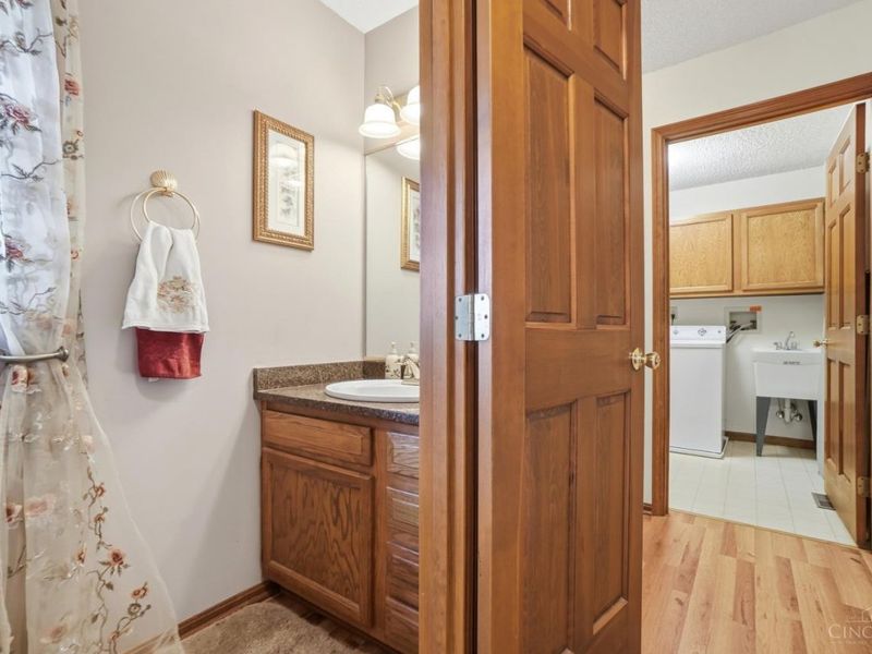 8909 Saxton Drive, West Chester, OH 45069 Photo 21