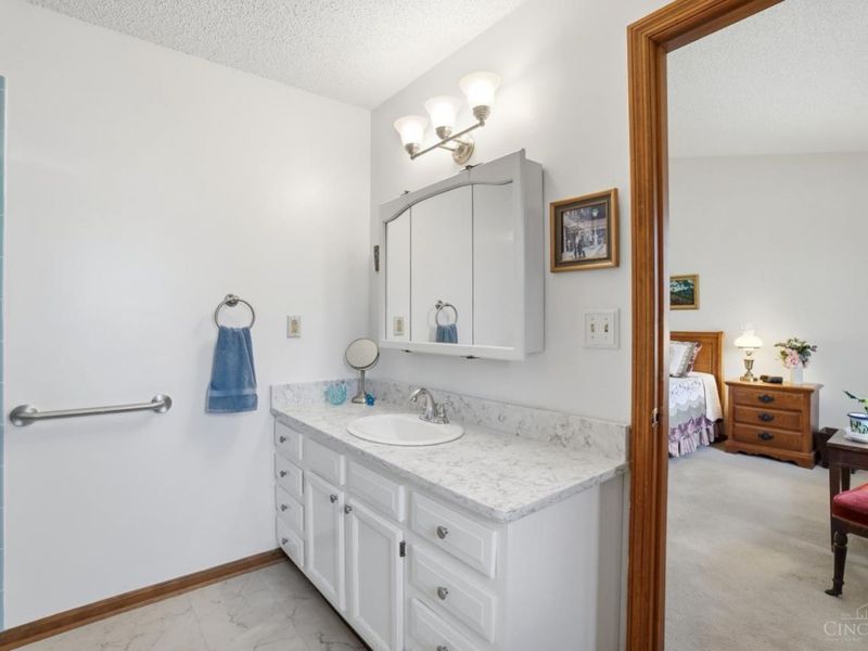 8909 Saxton Drive, West Chester, OH 45069 Photo 25