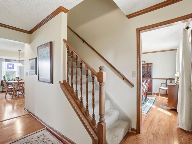 8909 Saxton Drive, West Chester, OH 45069 Photo 6