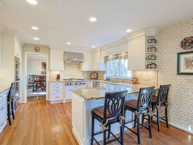 8115 N Clippinger Drive, Indian Hill, OH 45243 Photo 13