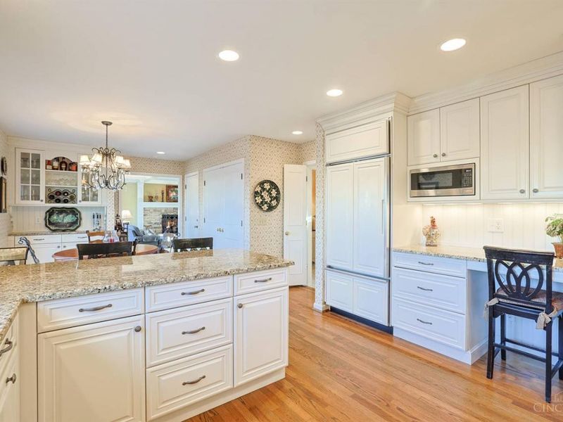 8115 N Clippinger Drive, Indian Hill, OH 45243 Photo 14