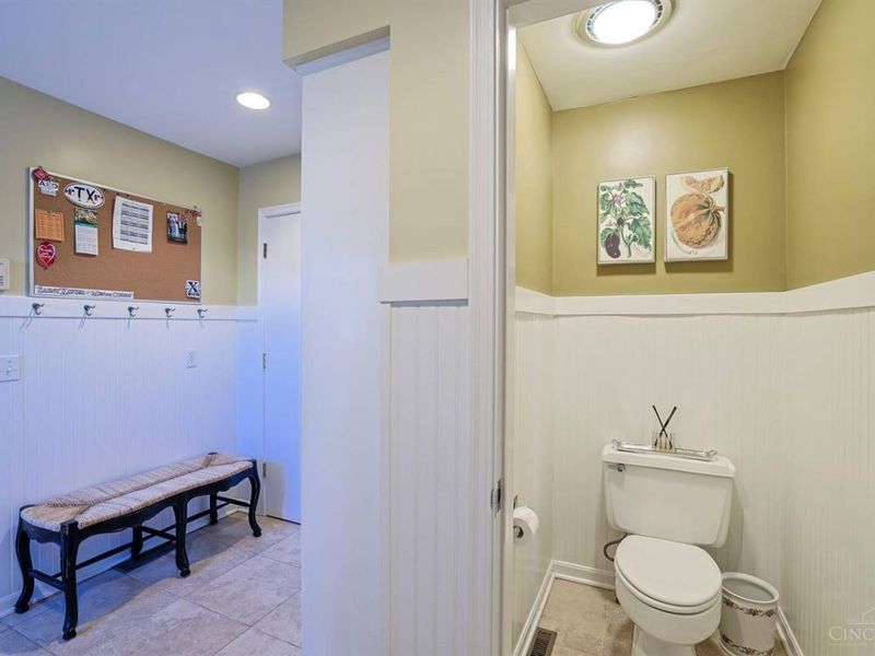 8115 N Clippinger Drive, Indian Hill, OH 45243 Photo 22