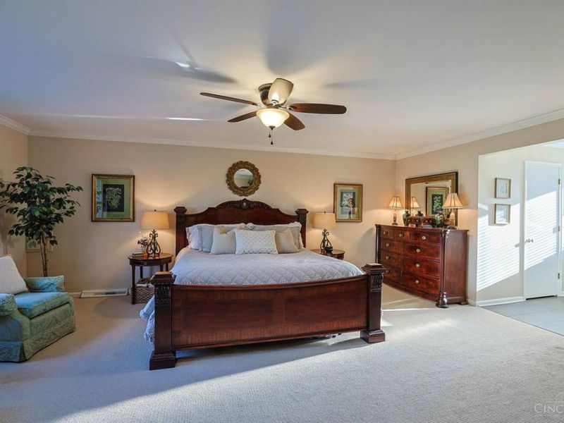 8115 N Clippinger Drive, Indian Hill, OH 45243 Photo 23