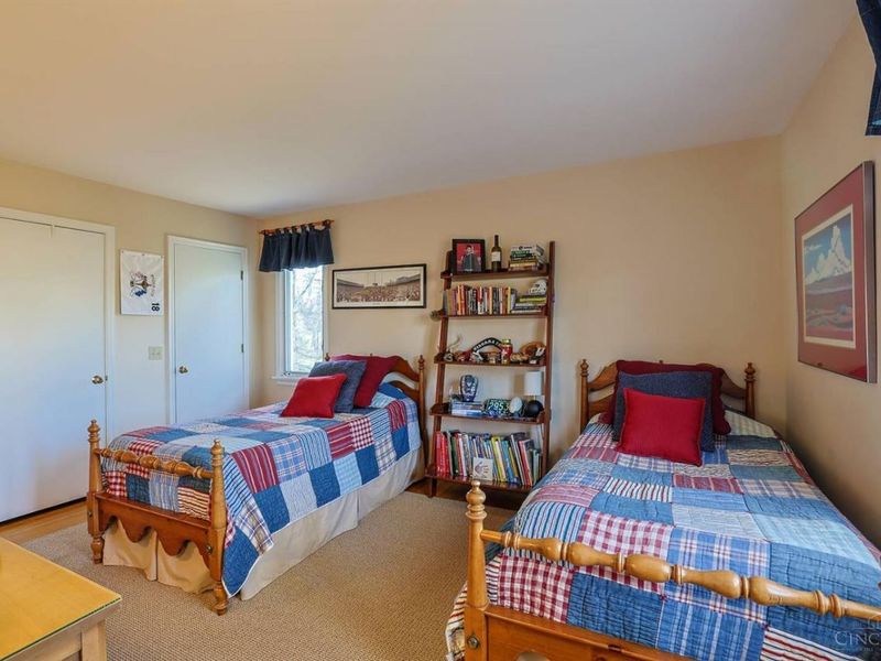 8115 N Clippinger Drive, Indian Hill, OH 45243 Photo 32