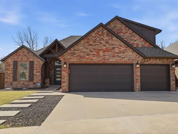 11860 SW 26th Terrace, Yukon, OK 73099