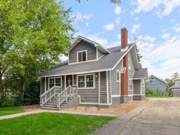 907 Glenwood Avenue , Joliet, IL 60435