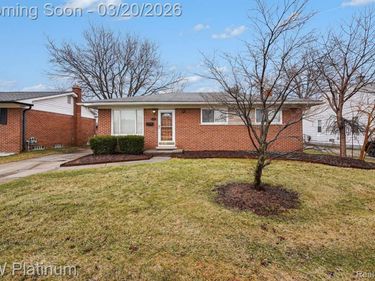 22826 Arcadia Street, St. Clair Shores, MI 48082