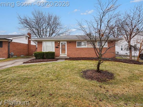 22826 Arcadia Street, St. Clair Shores, MI 48082