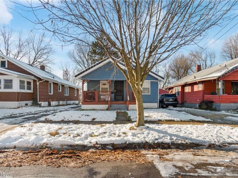 696 Merton Avenue, Akron, OH 44306 Photo 1