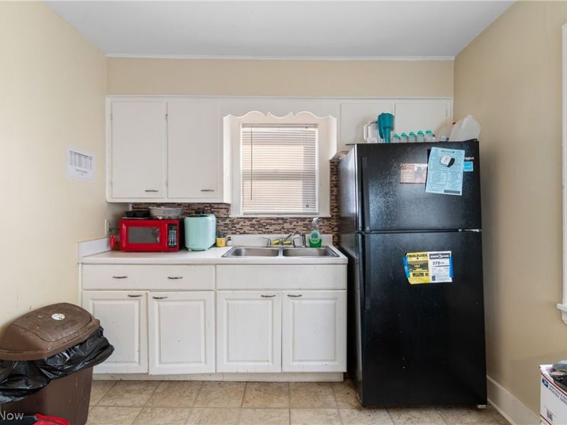 696 Merton Avenue, Akron, OH 44306 Photo 11