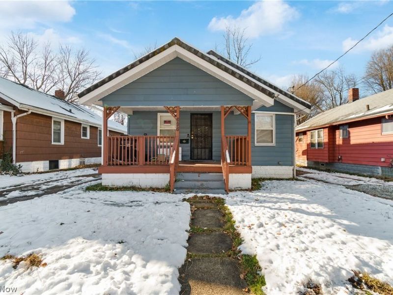 696 Merton Avenue, Akron, OH 44306 Photo 2